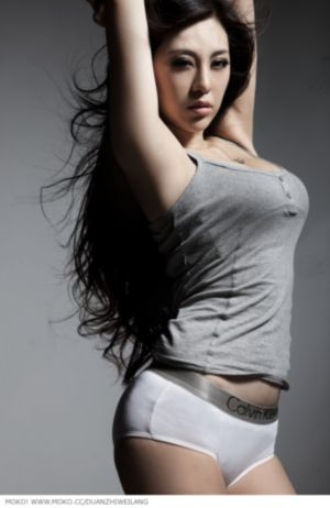 韩剧我妈妈的朋友_十万网红美女美酱